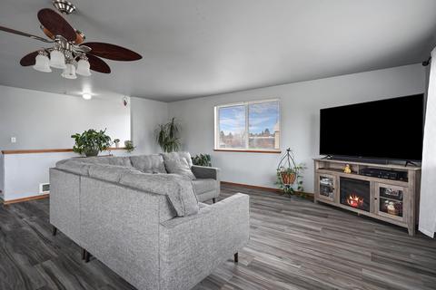 21041 Don St, Bend, OR 97701 photo 10
