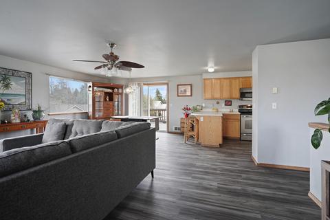 21041 Don St, Bend, OR 97701 photo 13