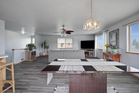 21041 Don St, Bend, OR 97701 photo 4