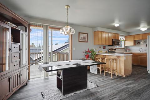 21041 Don St, Bend, OR 97701 photo 3