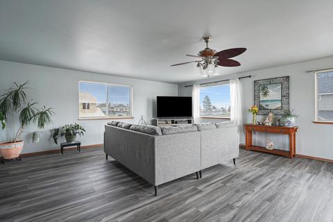 21041 Don St, Bend, OR 97701 photo 9