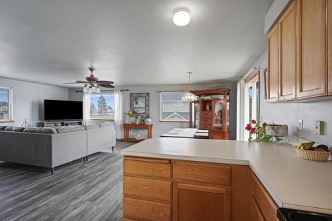 21041 Don St, Bend, OR 97701 photo 5