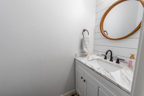 20560 Boyd Ct, Bend, OR 97701 photo 9