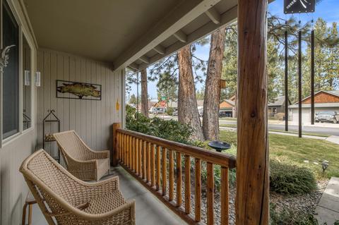 19946 Quail Pine Loop, Bend, OR 97702 photo 3