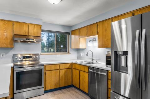 53044 Loop Dr, La Pine, OR 97739 photo 9