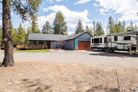 52890 Lowell Way, La Pine, OR 97739 photo 1