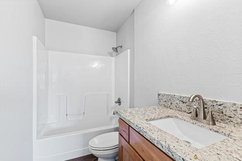 328 Everett Way, Talent, OR 97540 photo 22