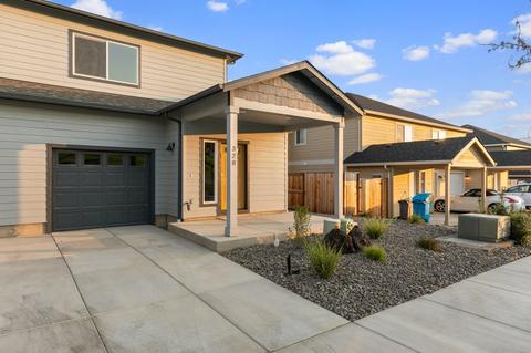 328 Everett Way, Talent, OR 97540 photo 1