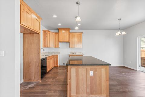 328 Everett Way, Talent, OR 97540 photo 14