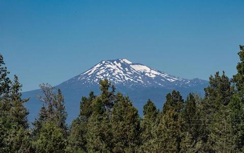 60975 Billdeau Rd, Bend, OR 97702 photo 3