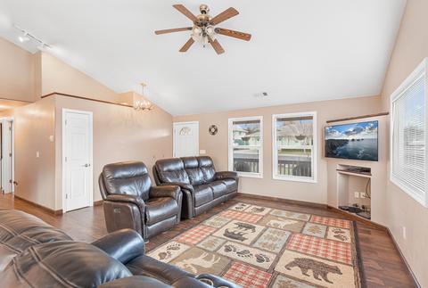 409 Phyllis Dr, Eagle Point, OR 97524 photo 10