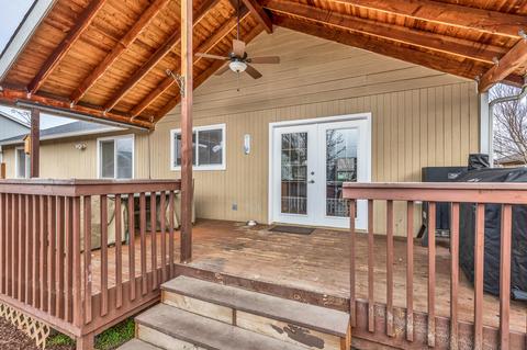 409 Phyllis Dr, Eagle Point, OR 97524 photo 29