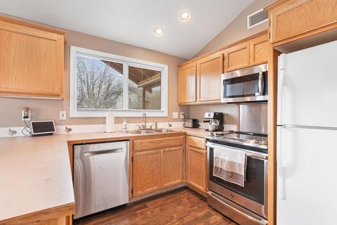 409 Phyllis Dr, Eagle Point, OR 97524 photo 18