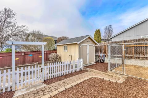 409 Phyllis Dr, Eagle Point, OR 97524 photo 33