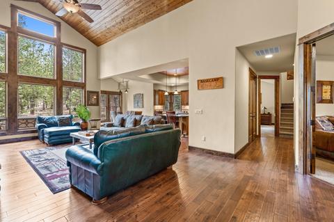 56821 Dancing Rock Loop, Bend, OR 97707 photo 5