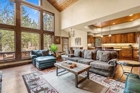 56821 Dancing Rock Loop, Bend, OR 97707 photo 4