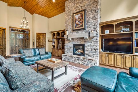56821 Dancing Rock Loop, Bend, OR 97707 photo 3