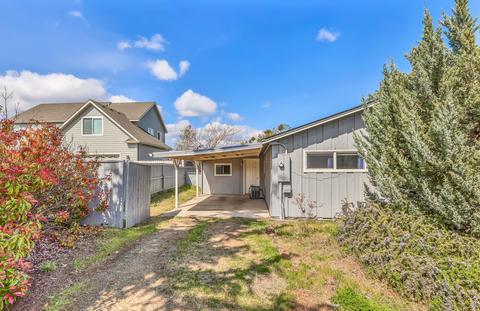 810 Amerman Dr, Phoenix, OR 97535 photo 36