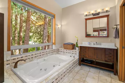 9530 Thompson Creek Rd, Applegate, OR 97530 photo 28