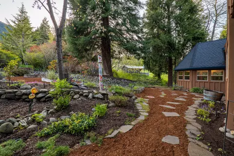 9530 Thompson Creek Rd, Applegate, OR 97530 photo 36