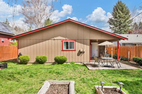 1647 NW 3rd St, Bend, OR 97703 photo 35