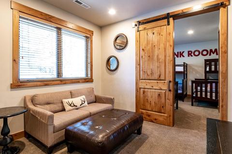 56317 Fireglass Loop, Bend, OR 97707 photo 43