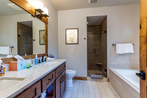56317 Fireglass Loop, Bend, OR 97707 photo 18