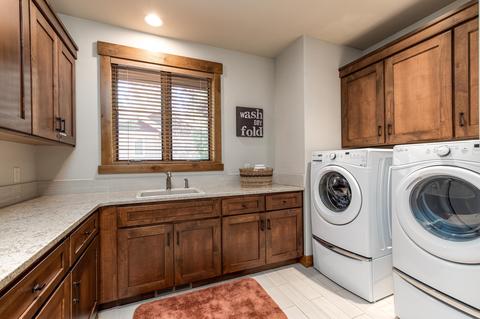 56317 Fireglass Loop, Bend, OR 97707 photo 38
