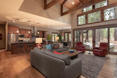 56266 Sable Rock Loop, Bend, OR 97707 photo 6