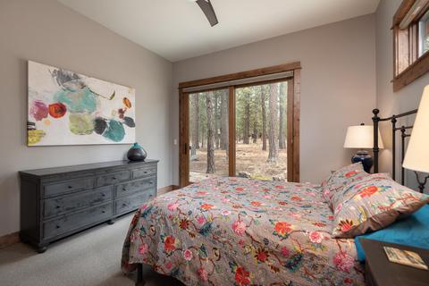 56266 Sable Rock Loop, Bend, OR 97707 photo 22