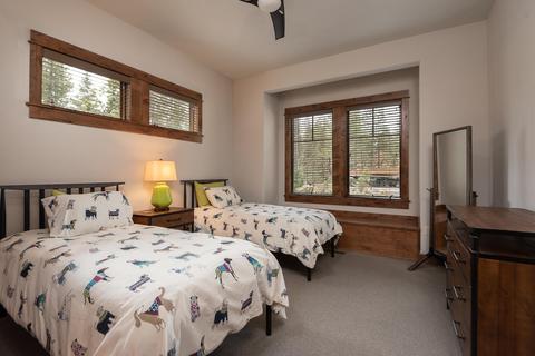 56266 Sable Rock Loop, Bend, OR 97707 photo 25