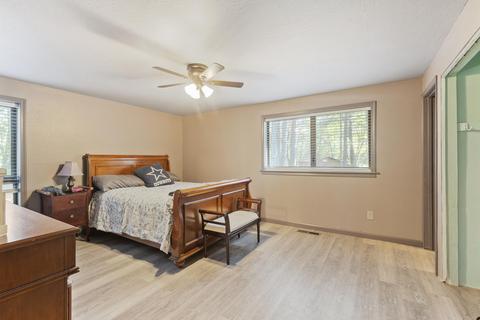 2005 Stringer Gap Rd, Grants Pass, OR 97527 photo 3
