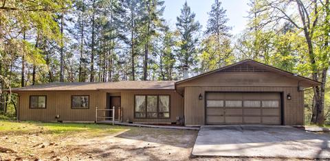 2005 Stringer Gap Rd, Grants Pass, OR 97527 photo 1