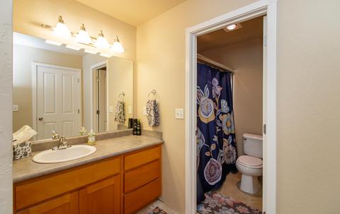 304 Live Oak Loop, Central Point, OR 97502 photo 11