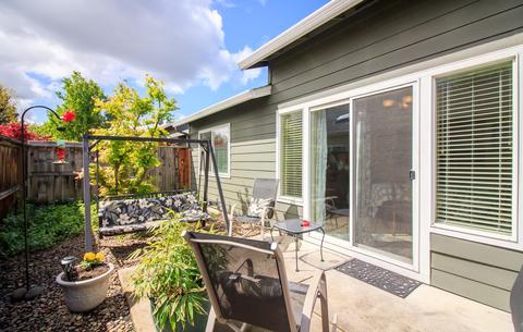 304 Live Oak Loop, Central Point, OR 97502 photo 20