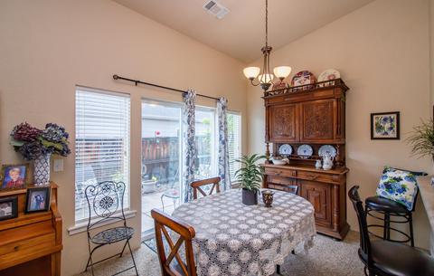 304 Live Oak Loop, Central Point, OR 97502 photo 7