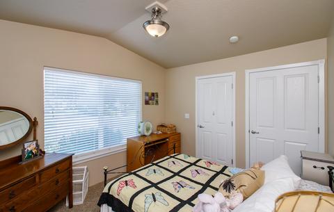 304 Live Oak Loop, Central Point, OR 97502 photo 17