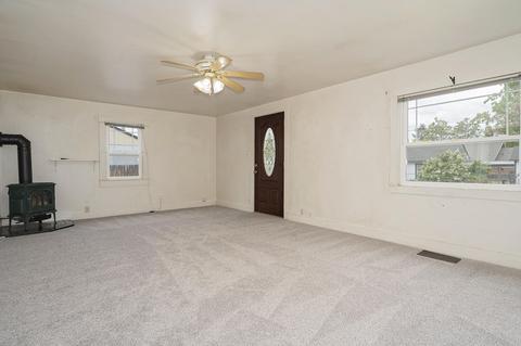 302 W 5th St, Phoenix, OR 97535 photo 5