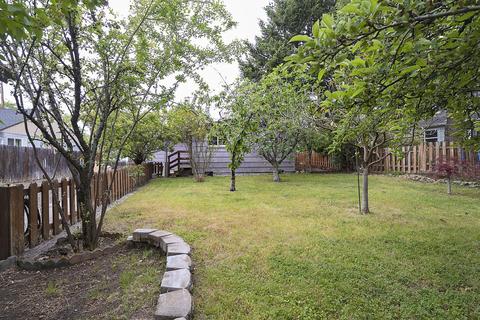 302 W 5th St, Phoenix, OR 97535 photo 16