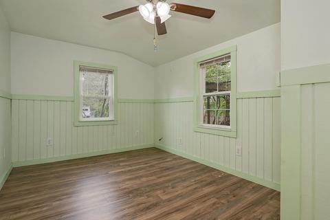302 W 5th St, Phoenix, OR 97535 photo 8