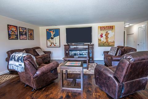 1003 E Ranch Ave, Sisters, OR 97759 photo 5