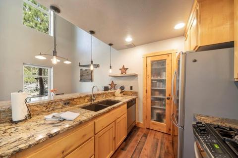 54467 Elk Dr, Bend, OR 97707 photo 18