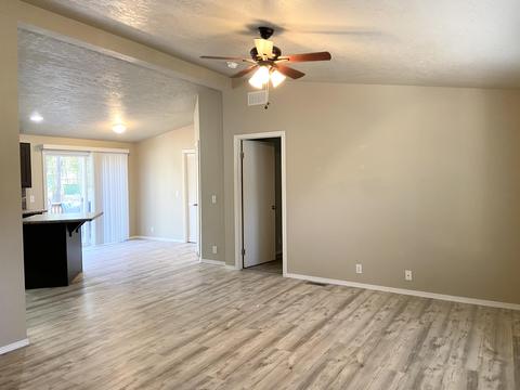 17206 Jacinto Rd, Bend, OR 97707 photo 3