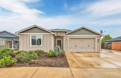 120 Cedric Ct, Eagle Point, OR 97524 photo 1