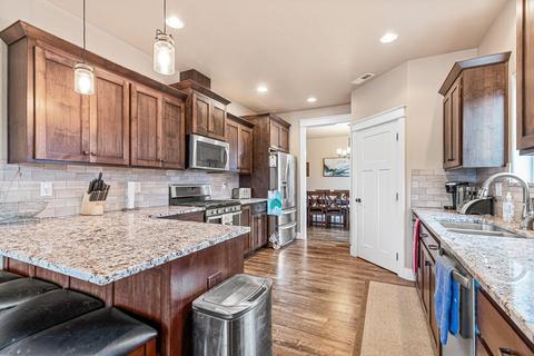 120 Cedric Ct, Eagle Point, OR 97524 photo 12