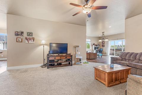 120 Cedric Ct, Eagle Point, OR 97524 photo 7