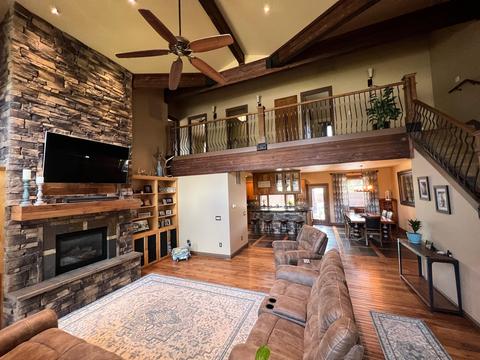255 Echo Way, Eagle Point, OR 97524 photo 3