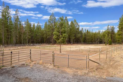 150130 Robert Rd, La Pine, OR 97739 photo 9