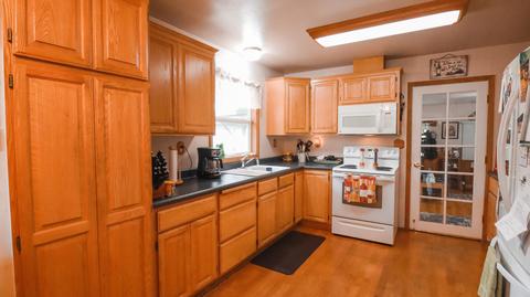 8820 East Evans Creek Rd, Rogue River, OR 97537 photo 9