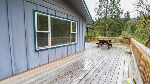 8820 East Evans Creek Rd, Rogue River, OR 97537 photo 18